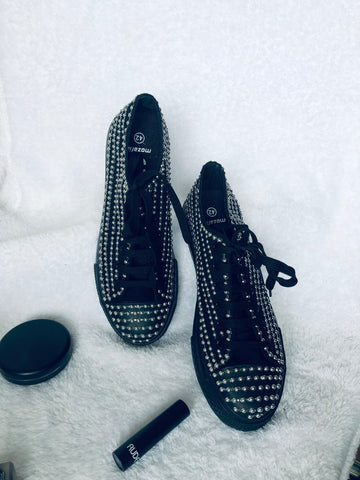 Black studs Sneaker